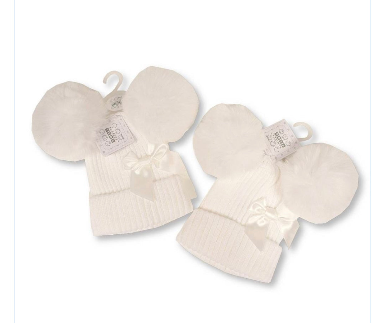 White double pom pom hat with bow