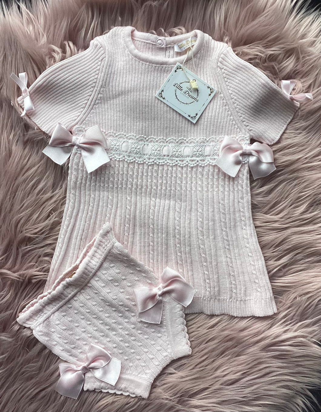 Belle set