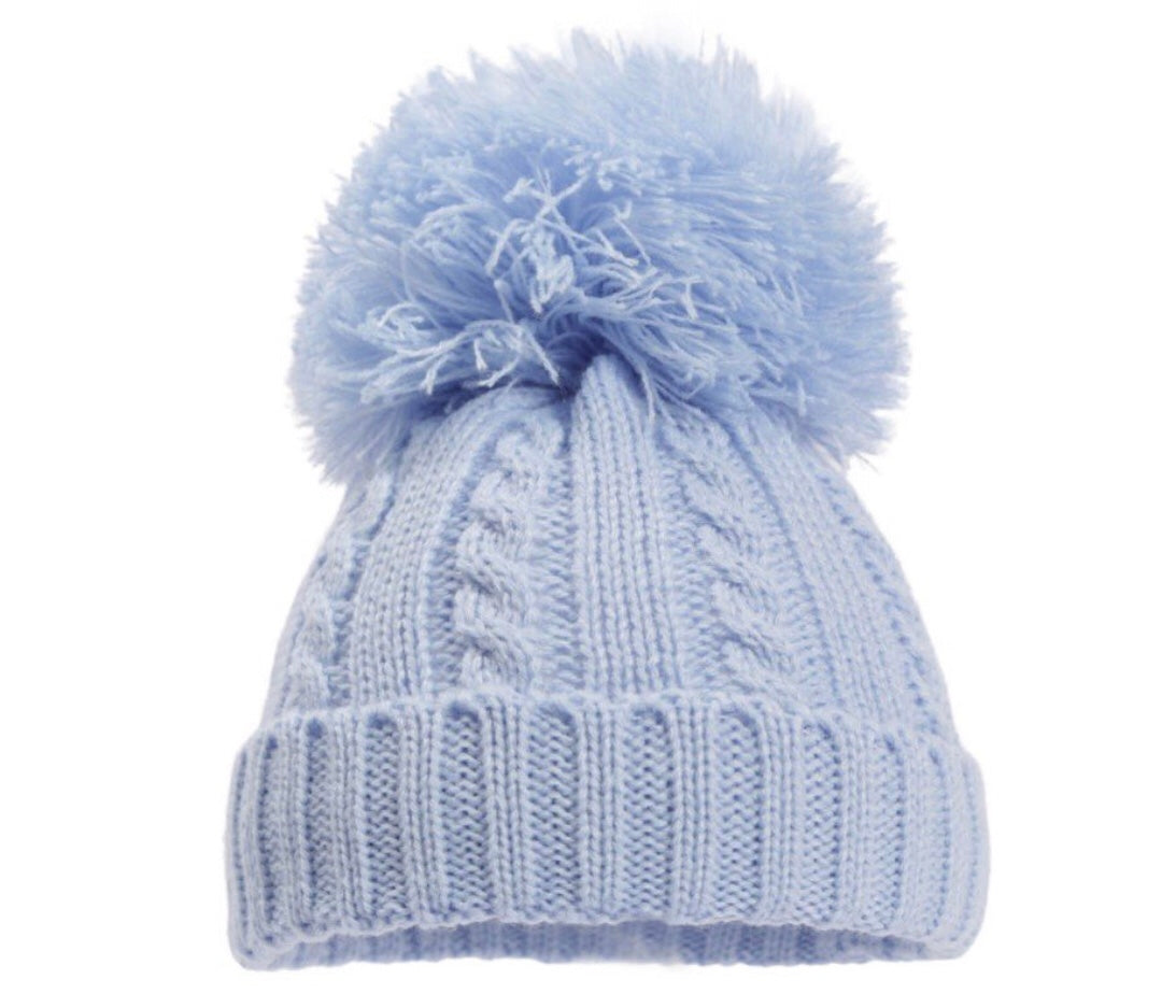 Large single Pom Pom hat