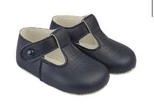 Soft soled navy shoes